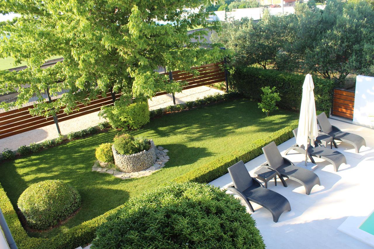 Apartments Saric Biograd Na Moru Exterior foto