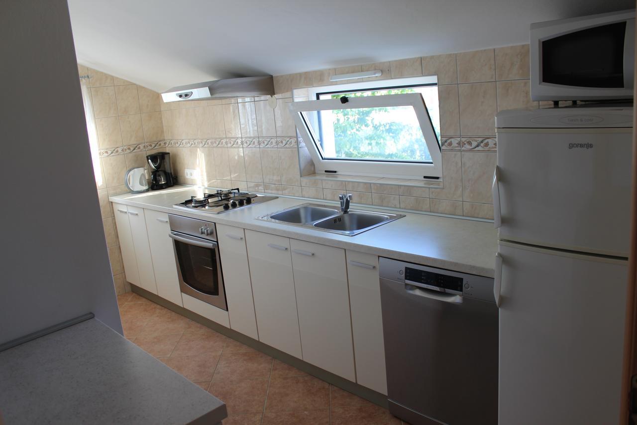 Apartments Saric Biograd Na Moru Exterior foto